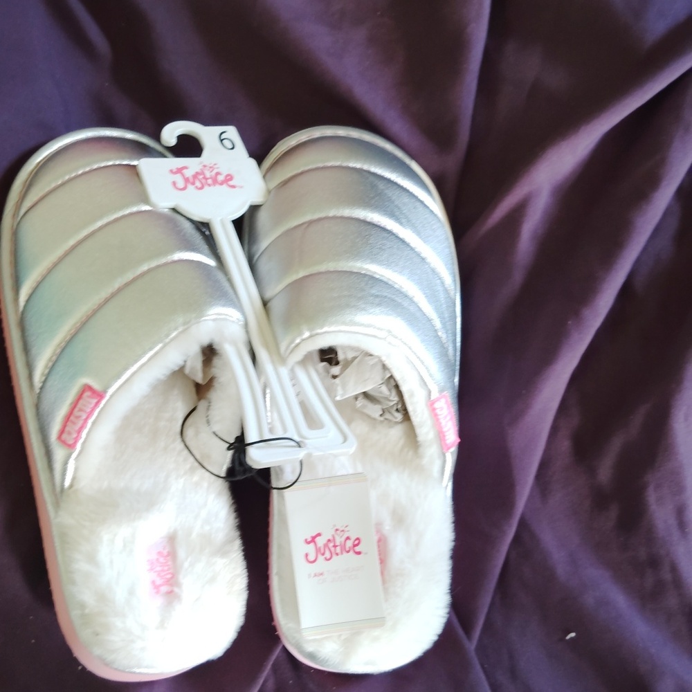 Justice NWT young girl Slippers